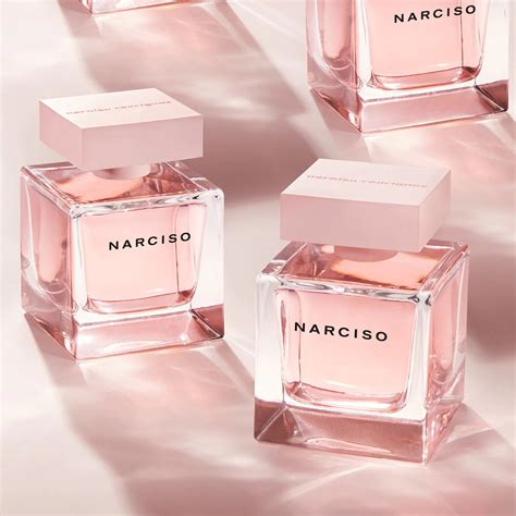 narciso eau de parfum cristal.